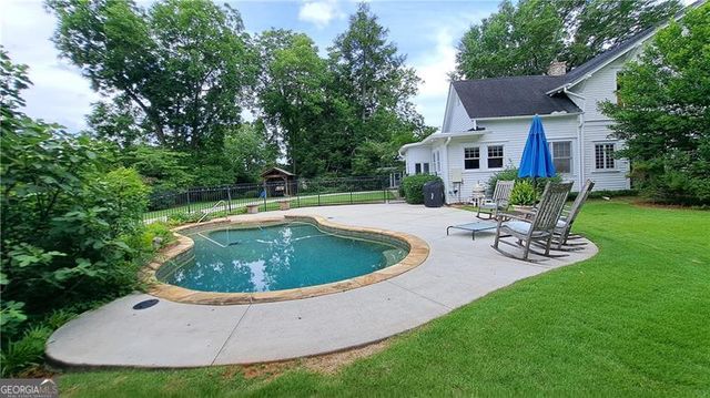1025 Main Street, Stone Mountain, GA 30083