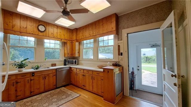 1025 Main Street, Stone Mountain, GA 30083