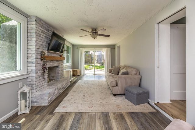 3024 JOSHUA RD, Lafayette Hill, PA 19444