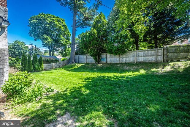 3024 JOSHUA RD, Lafayette Hill, PA 19444