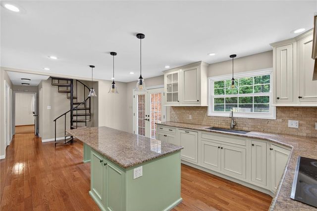 1371 Stoke Park Road, Hanover Twp, PA 18017
