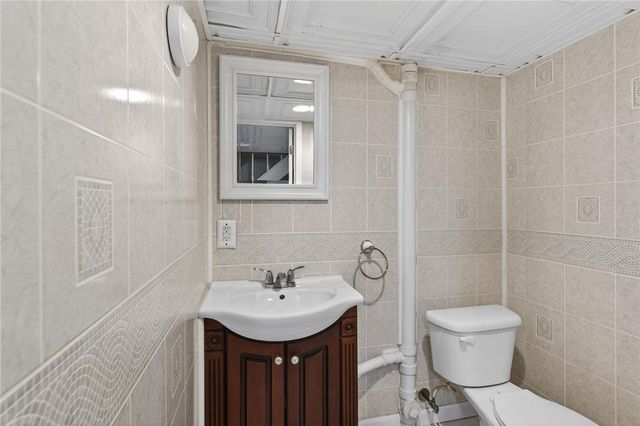 1371 Stoke Park Road, Hanover Twp, PA 18017