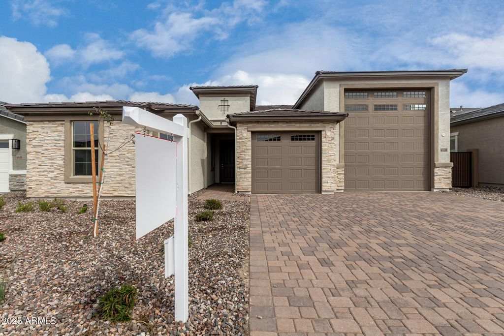 4738 W STARGAZER Place, Laveen, AZ 85339