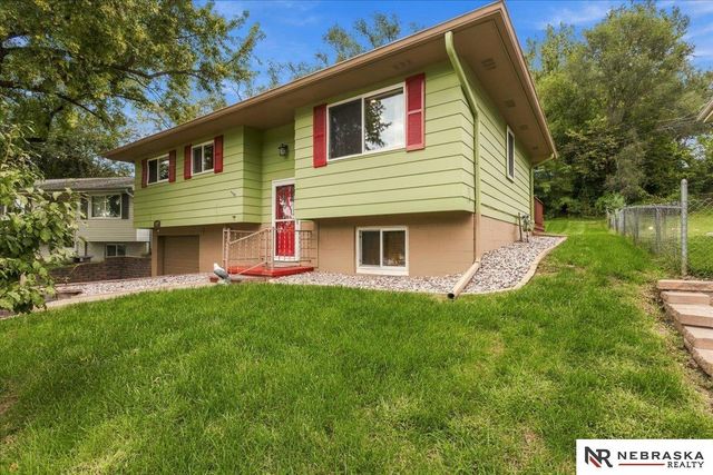 123 James Street, Plattsmouth, NE 68048