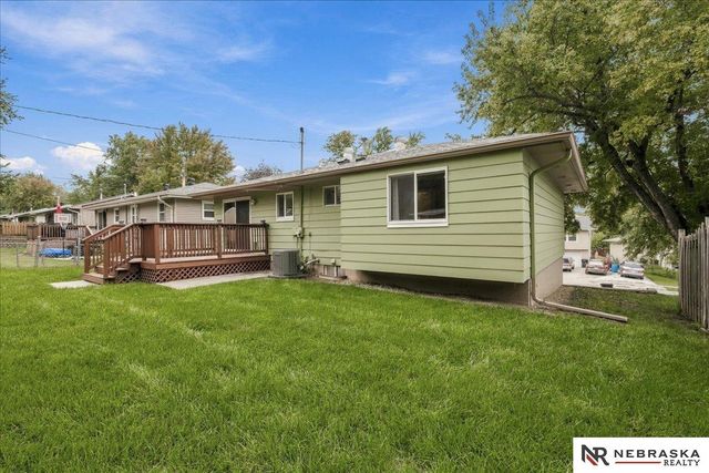 123 James Street, Plattsmouth, NE 68048