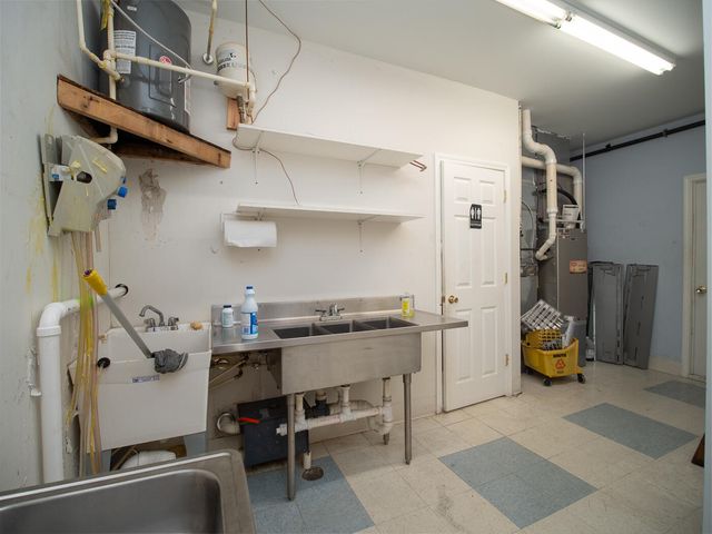 301 W 34th Street, Covington, KY 41015