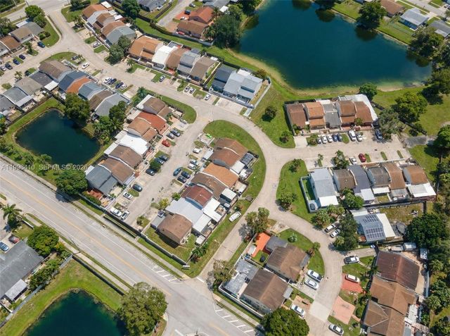 19530 NW 55th Circle Place, Miami Gardens, FL 33055