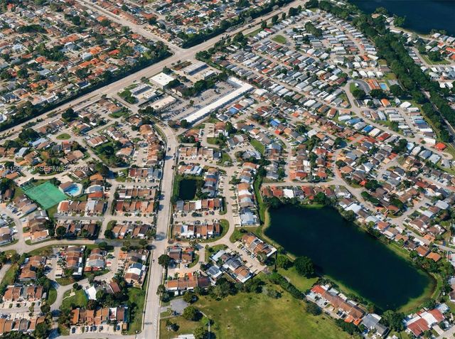 19530 NW 55th Circle Place, Miami Gardens, FL 33055