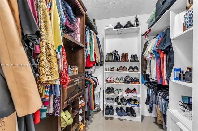 19530 NW 55th Circle Place, Miami Gardens, FL 33055