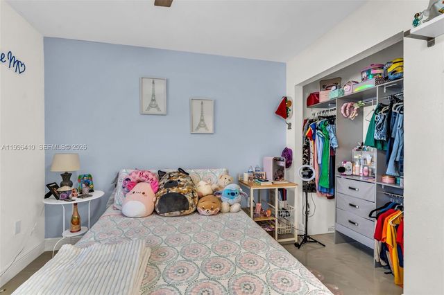 19530 NW 55th Circle Place, Miami Gardens, FL 33055