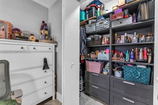 19530 NW 55th Circle Place, Miami Gardens, FL 33055