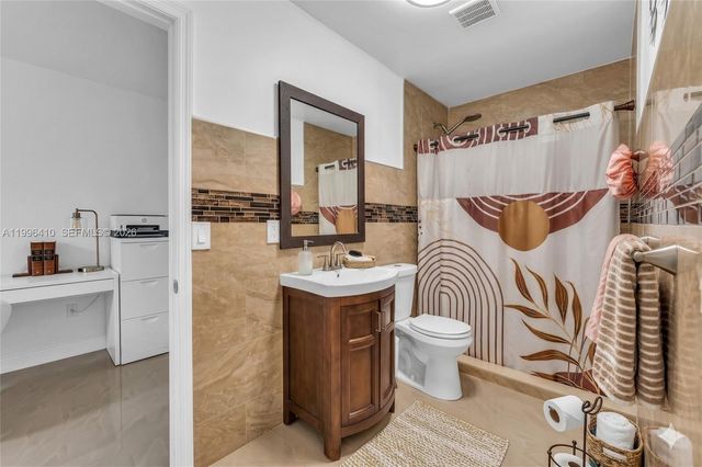 19530 NW 55th Circle Place, Miami Gardens, FL 33055