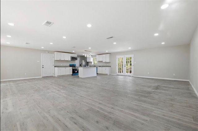 108 IRIS Circle, Pineville, LA 71360