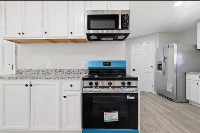 108 IRIS Circle, Pineville, LA 71360