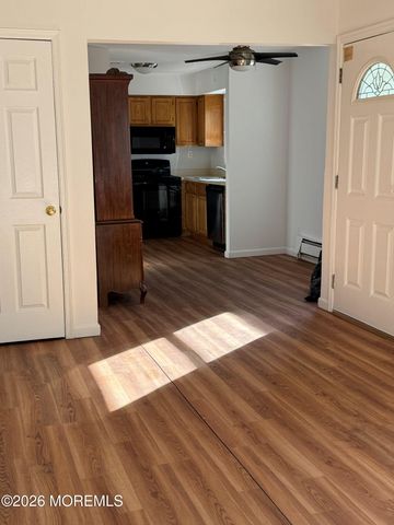 289 16th Avenue, Brick, NJ 08724