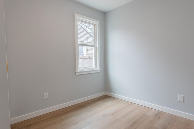20925 Ridgemont Road, Harper Woods, MI 48225