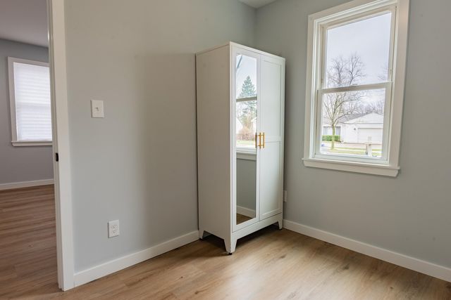20925 Ridgemont Road, Harper Woods, MI 48225