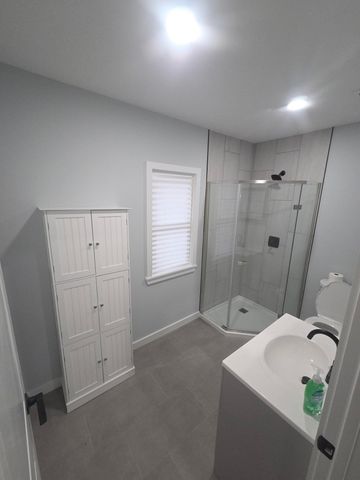 20925 Ridgemont Road, Harper Woods, MI 48225