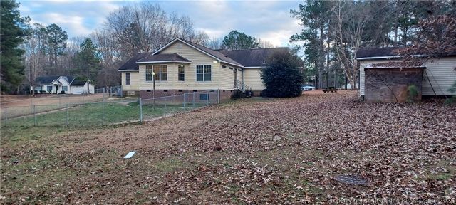 211 Sheffield Court, Raeford, NC 28376