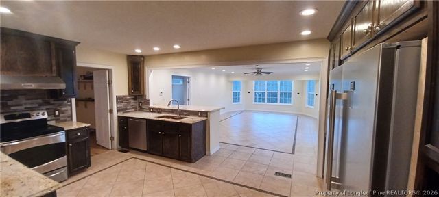 211 Sheffield Court, Raeford, NC 28376