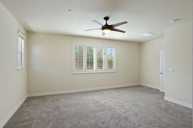 2364 Inyo Pl, Manteca, CA 95337