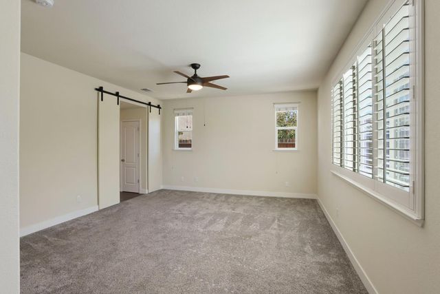 2364 Inyo Pl, Manteca, CA 95337