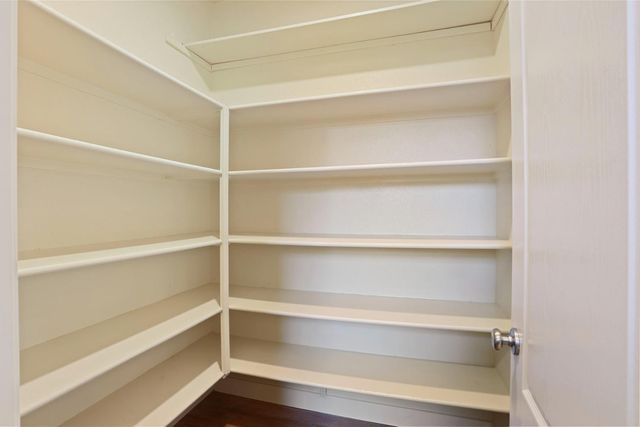 2364 Inyo Pl, Manteca, CA 95337