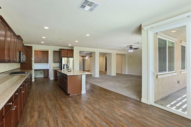 2364 Inyo Pl, Manteca, CA 95337