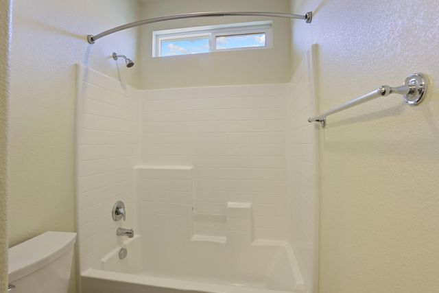 2364 Inyo Pl, Manteca, CA 95337