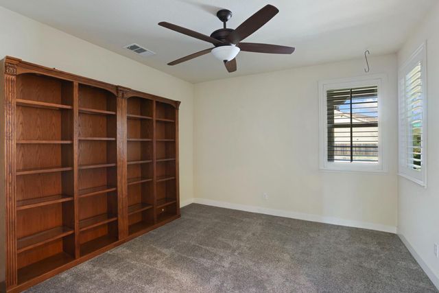 2364 Inyo Pl, Manteca, CA 95337