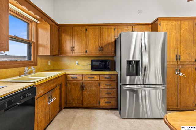 2506 N Wyoming Avenue, Fremont, NE 68025