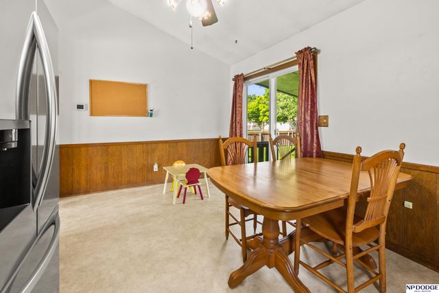 2506 N Wyoming Avenue, Fremont, NE 68025