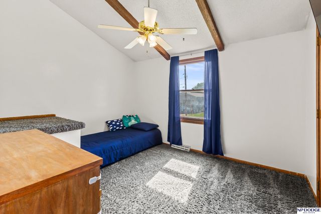 2506 N Wyoming Avenue, Fremont, NE 68025