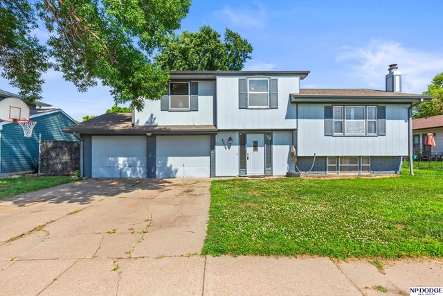2506 N Wyoming Avenue, Fremont, NE 68025