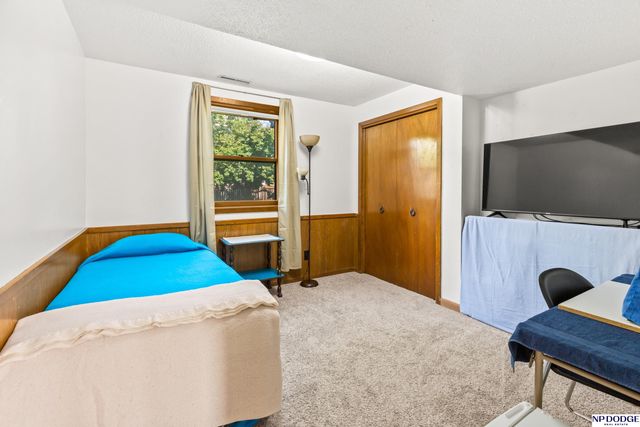 2506 N Wyoming Avenue, Fremont, NE 68025