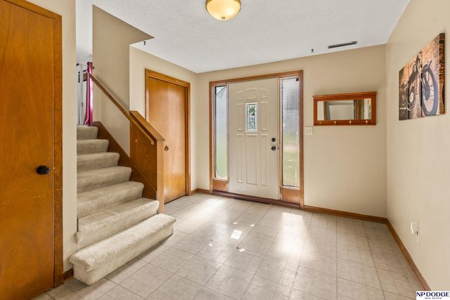 2506 N Wyoming Avenue, Fremont, NE 68025