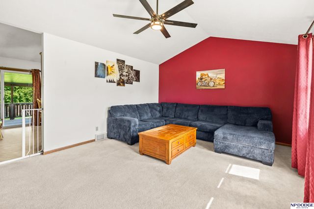 2506 N Wyoming Avenue, Fremont, NE 68025