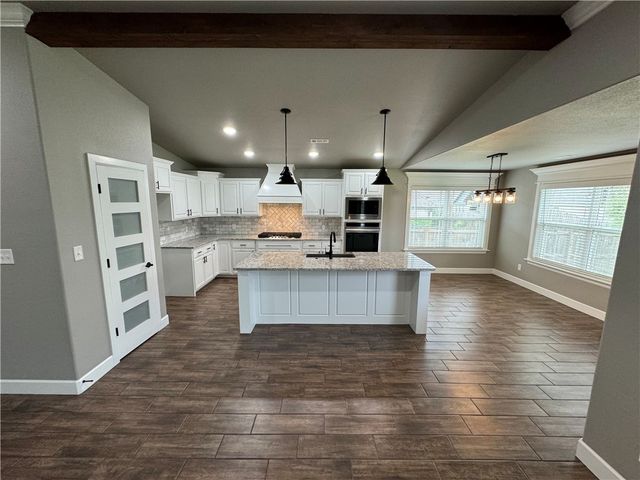 1904 Shelby Street, Pea Ridge, AR 72751