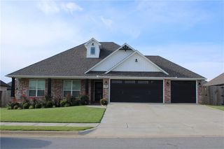1904 Shelby Street, Pea Ridge, AR 72751