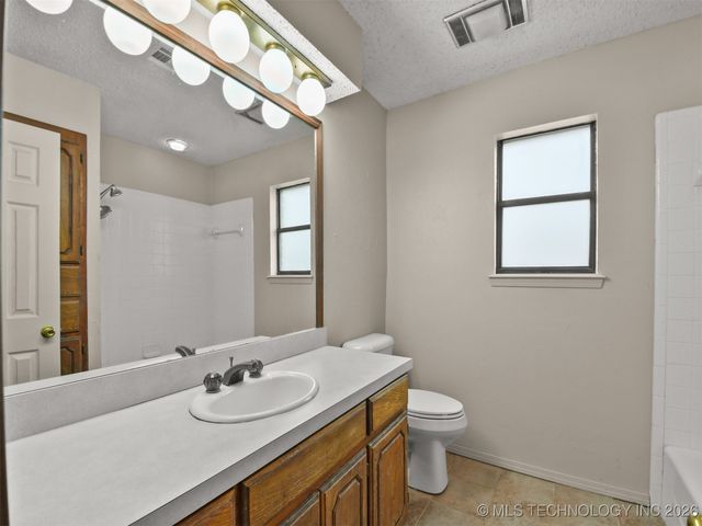 1515 Ward Road, Ardmore, OK 73401