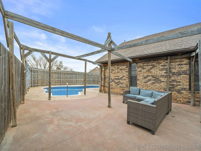 1515 Ward Road, Ardmore, OK 73401