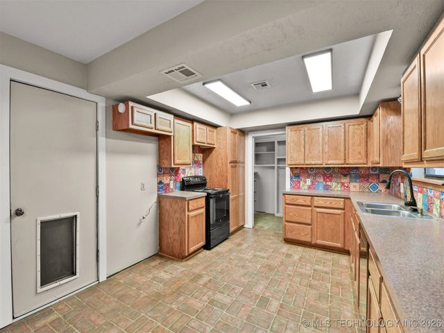 1515 Ward Road, Ardmore, OK 73401