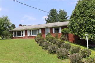 101 Lake Drive, Ligonier Twp, PA 15658