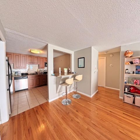 36 Bellvista 14, Boston, MA 02135