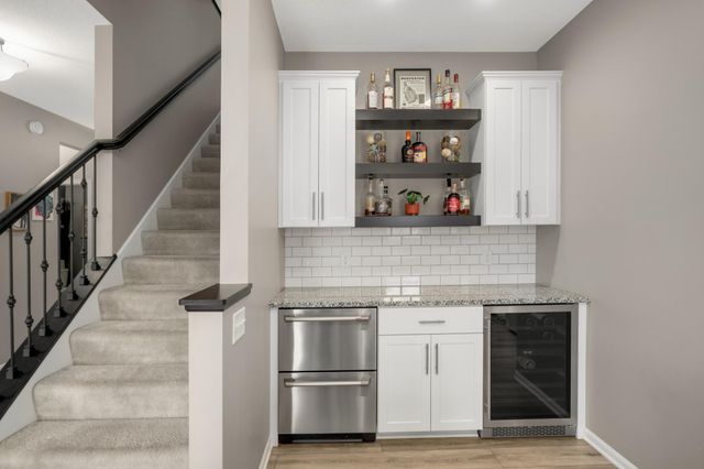 11409 84th Place N, Maple Grove, MN 55369