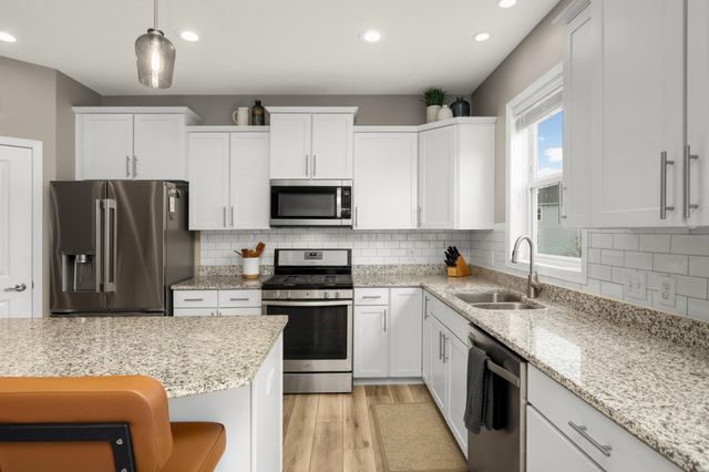 11409 84th Place N, Maple Grove, MN 55369