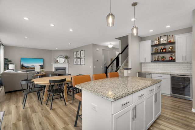 11409 84th Place N, Maple Grove, MN 55369