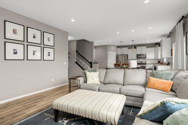 11409 84th Place N, Maple Grove, MN 55369