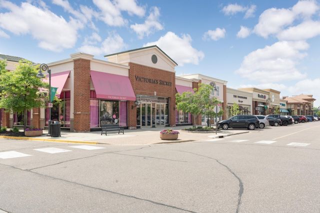 11409 84th Place N, Maple Grove, MN 55369