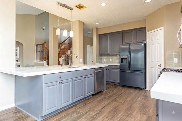 4815 Schiller Park Lane, Sugar Land, TX 77479